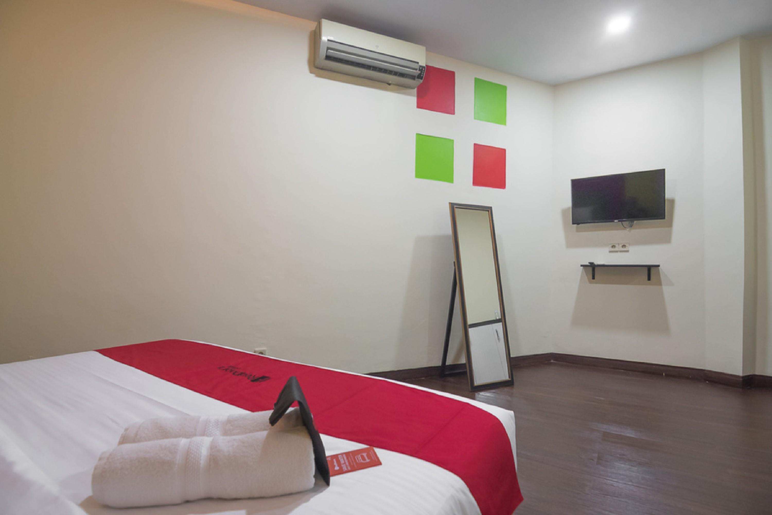 Reddoorz Near Itc Mangga Dua Hotel Jakarta Ngoại thất bức ảnh