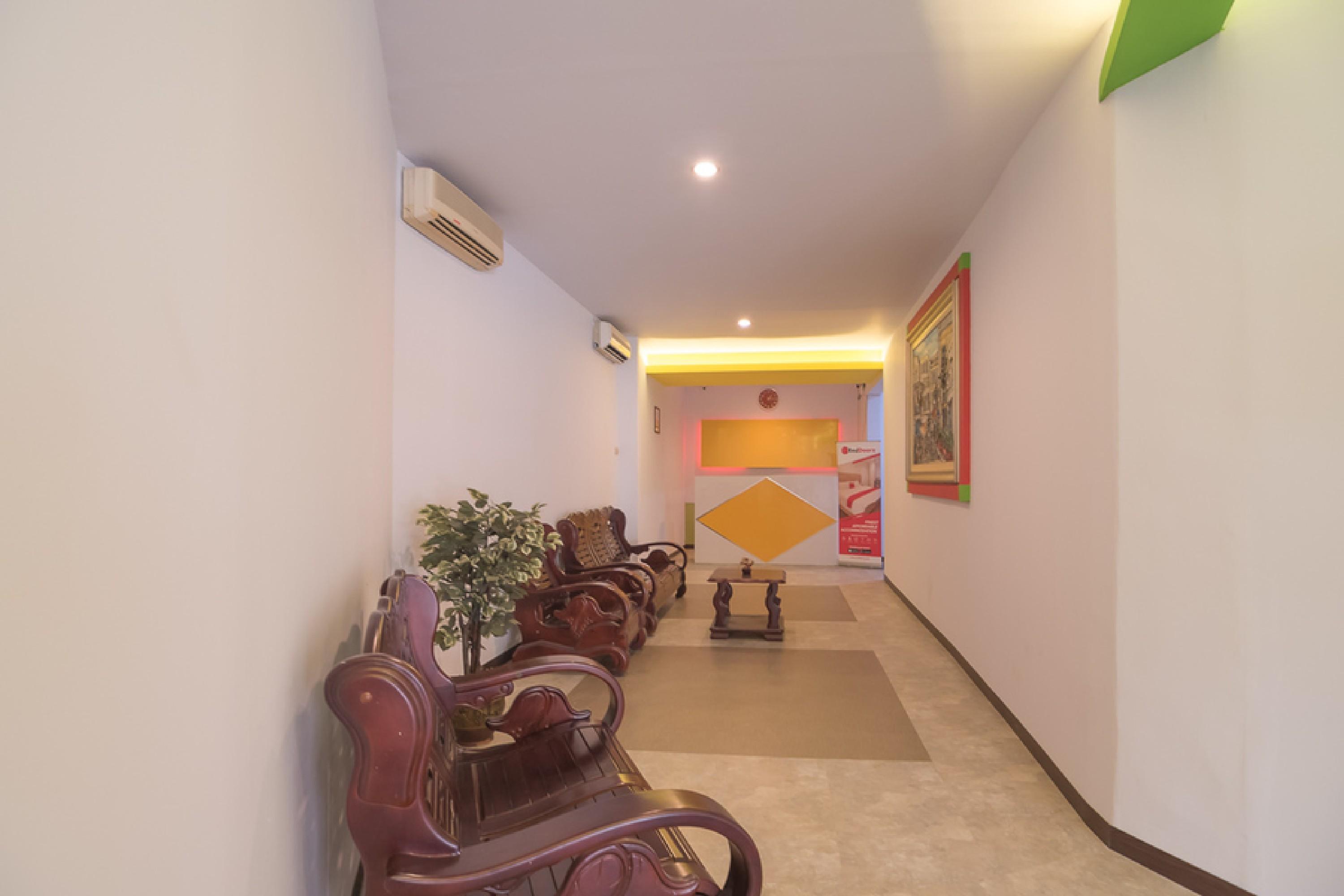 Reddoorz Near Itc Mangga Dua Hotel Jakarta Ngoại thất bức ảnh