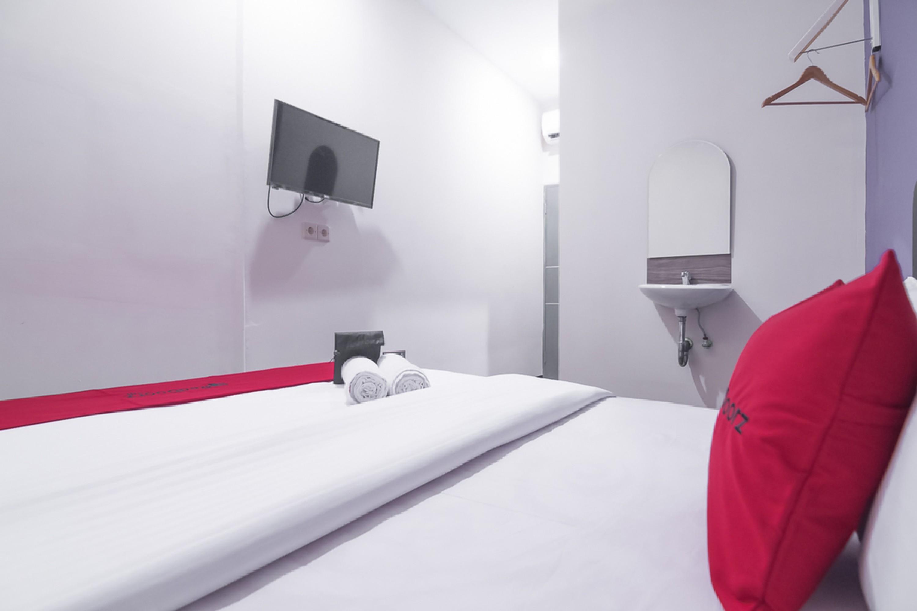 Reddoorz Near Itc Mangga Dua Hotel Jakarta Ngoại thất bức ảnh
