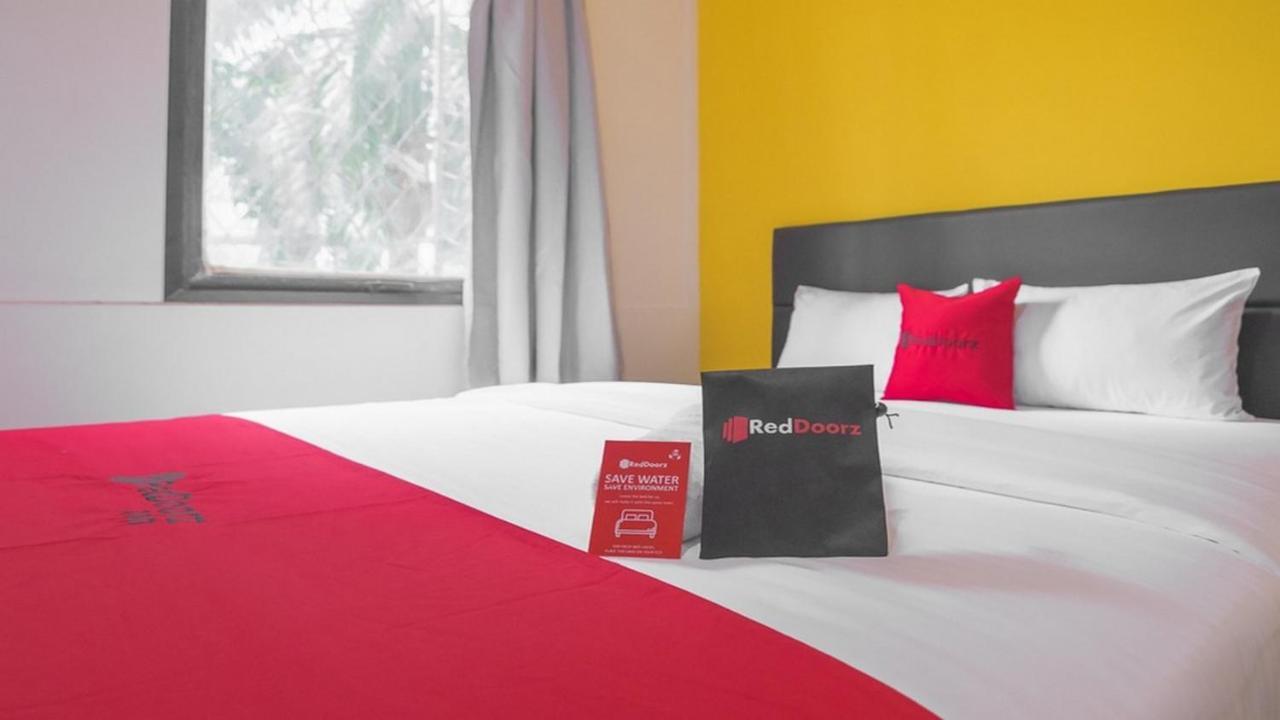 Reddoorz Near Itc Mangga Dua Hotel Jakarta Ngoại thất bức ảnh